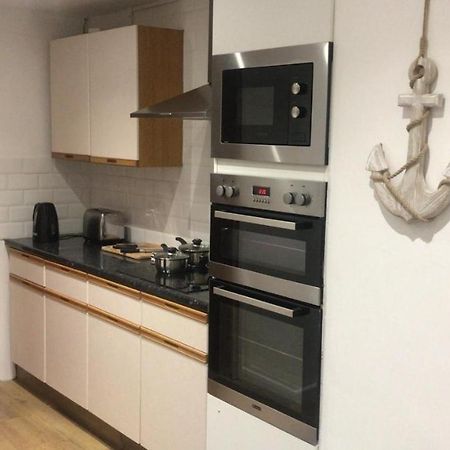 テインマスTeign Treasure Trove 1Bed Groundfloor 2Mins 2Beachアパートメント エクステリア 写真